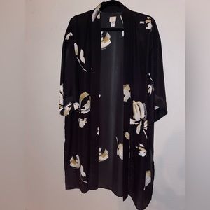 Black/Floral Kimono